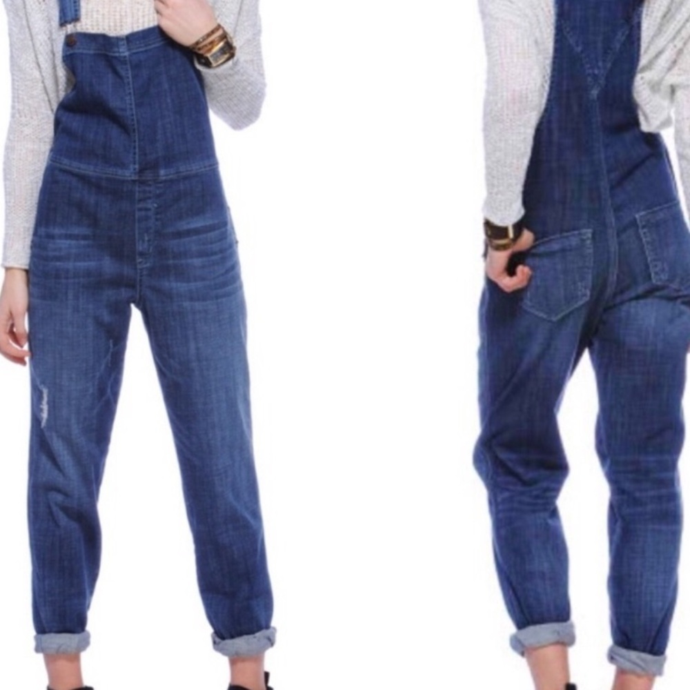 skinny slouch overalls L distressed, great condition.